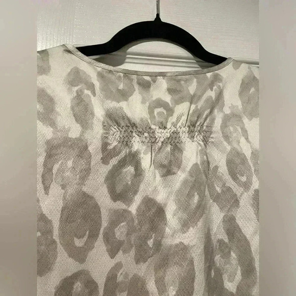 Express Lightweight Button Front V Neck Animal Print Neutral Mini Dress size S - Picture 4 of 11